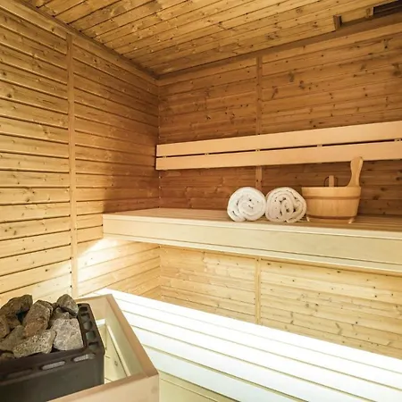Amazing In With 5 Bedrooms, Sauna And Wifi Holiday home Veprinac