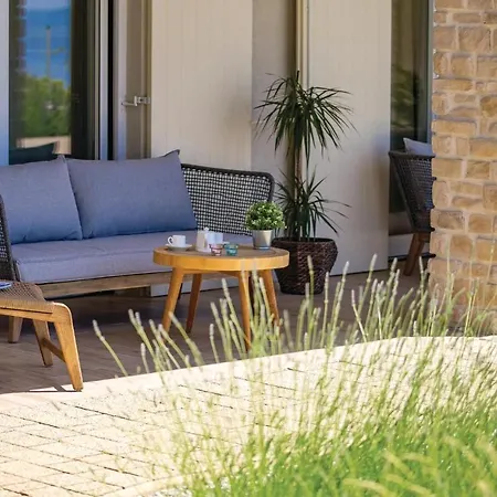 Amazing In With 5 Bedrooms, Sauna And Wifi