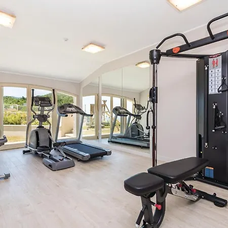 Amazing In With 5 Bedrooms, Sauna And Wifi *